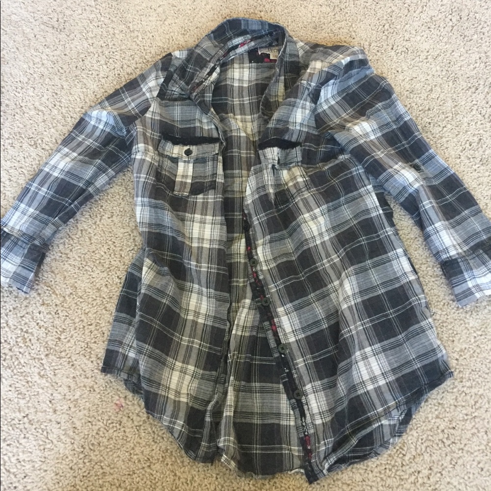 Black and white flannel 3/4 sleeve